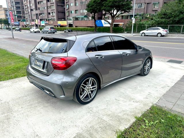 M-BENZ賓士 A180  第4張相片