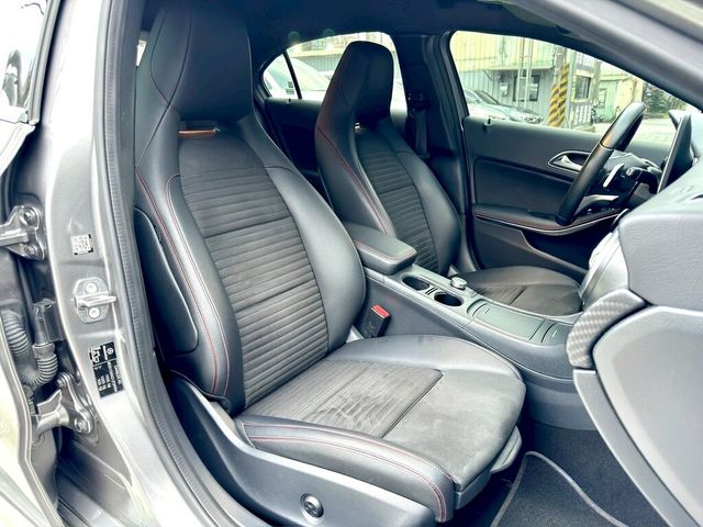 M-BENZ賓士 A180  第13張相片