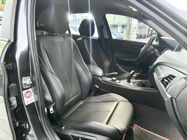 BMW寶馬 120  第13張相片