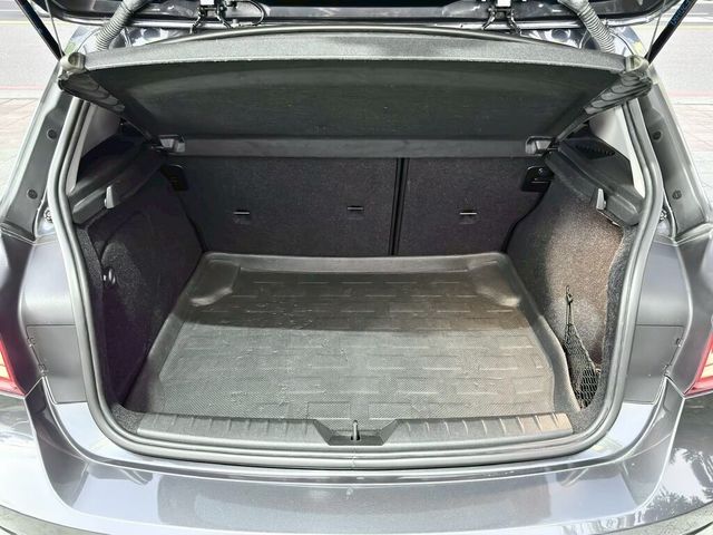 BMW寶馬 120  第17張相片