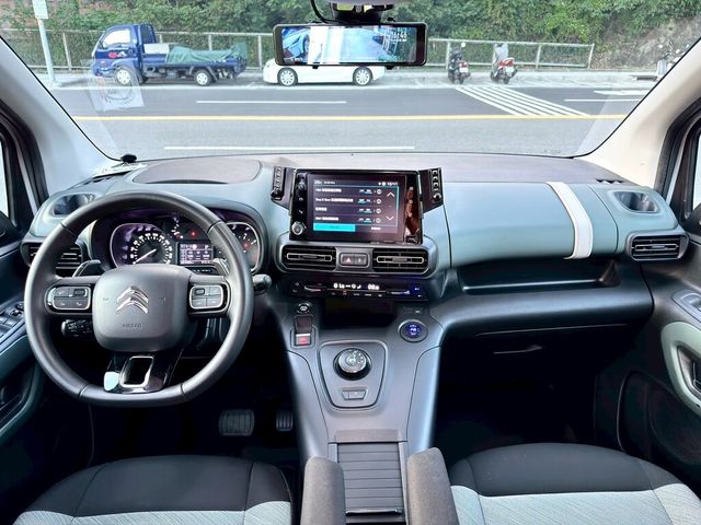 CITROEN雪鐵龍 BERLINGO  第5張相片