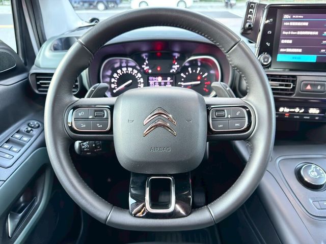 CITROEN雪鐵龍 BERLINGO  第6張相片