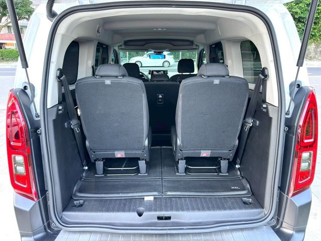 CITROEN雪鐵龍 BERLINGO  第14張相片