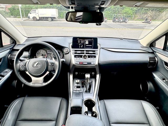 LEXUS凌志 NX200T  第5張相片