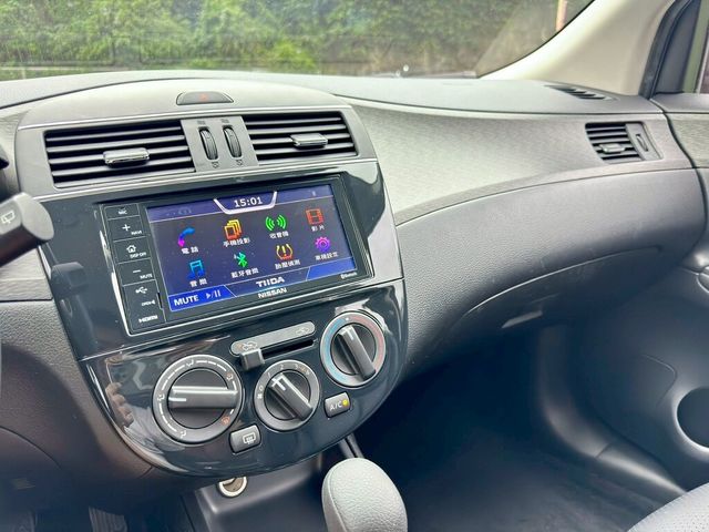 NISSAN日產 TIIDA  第8張相片