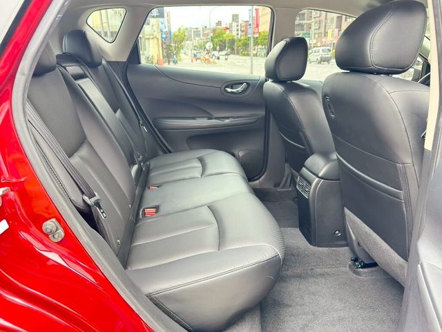 NISSAN日產 TIIDA  第16張相片