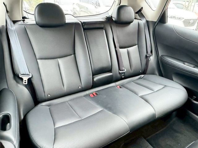 NISSAN日產 TIIDA  第17張相片