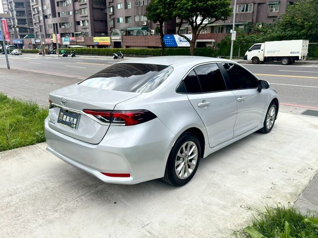 TOYOTA豐田 ALTIS  第4張相片