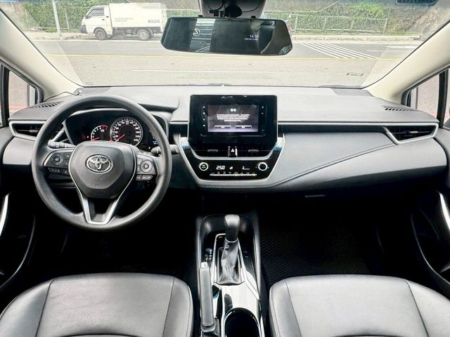 TOYOTA豐田 ALTIS  第5張相片