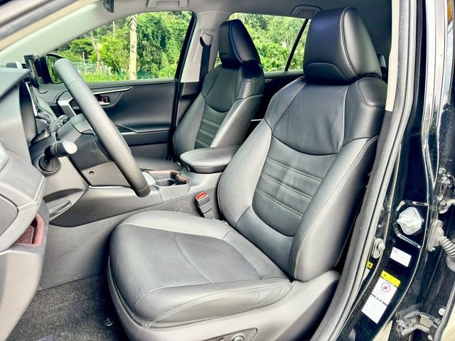 TOYOTA豐田 RAV4  第14張相片