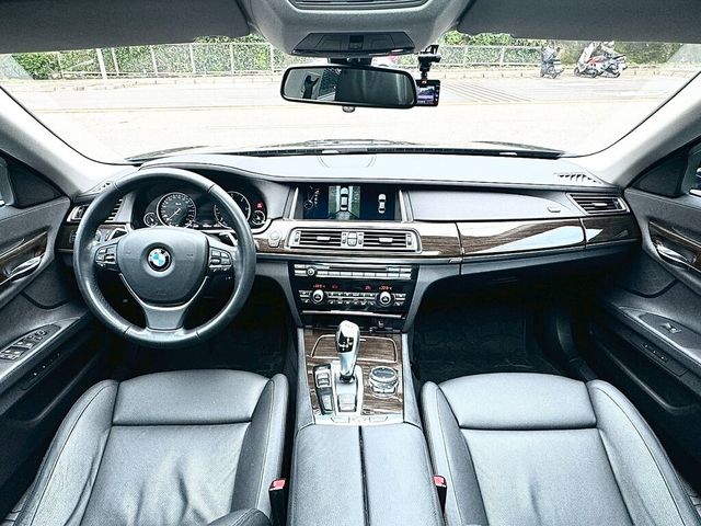BMW寶馬 730D  第5張相片