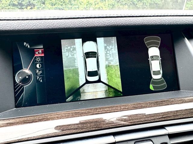 BMW寶馬 730D  第9張相片