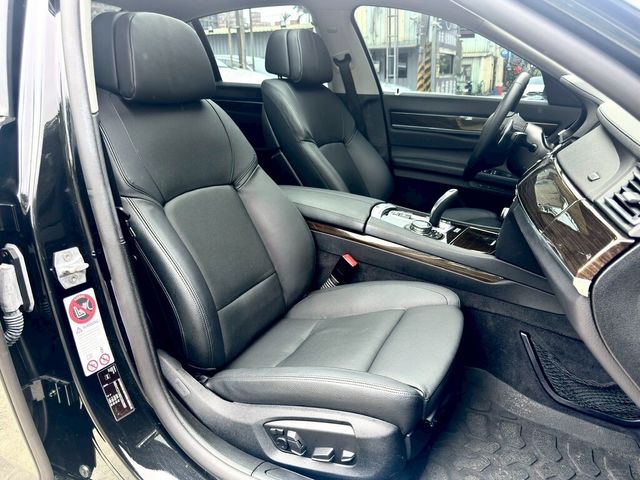 BMW寶馬 730D  第15張相片