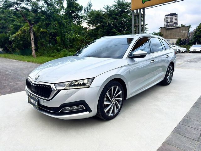SKODA司科達 OCTAVIA COMBI  第1張相片