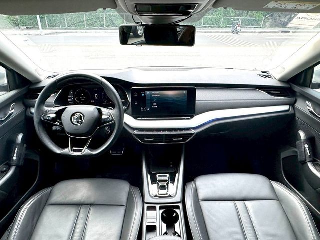 SKODA司科達 OCTAVIA COMBI  第5張相片