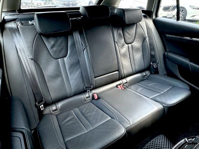 SKODA司科達 OCTAVIA COMBI  第17張相片