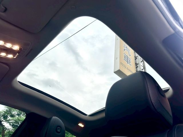 M-BENZ賓士 GLE300D  第11張相片