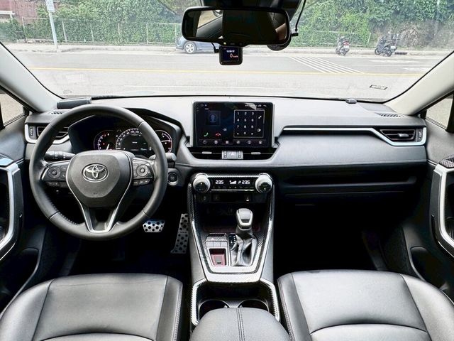 TOYOTA豐田 RAV4  第5張相片