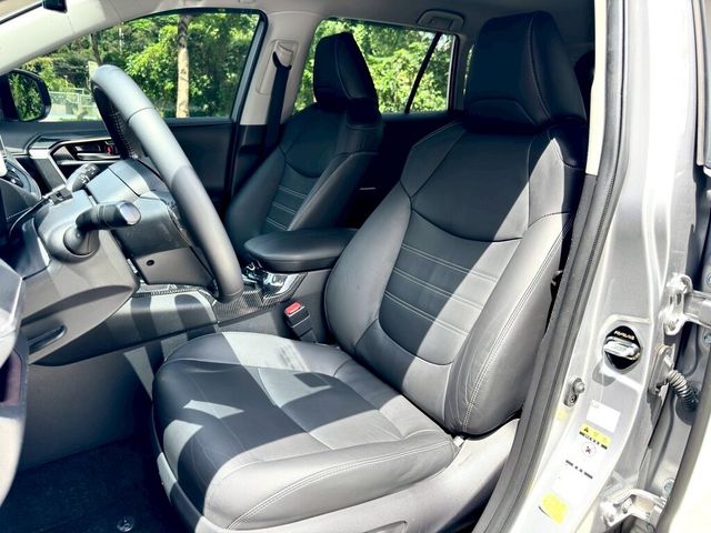TOYOTA豐田 RAV4  第13張相片