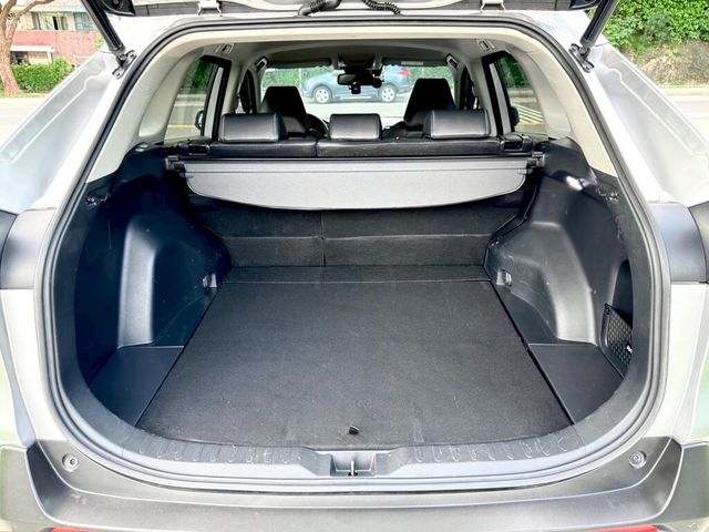 TOYOTA豐田 RAV4  第18張相片