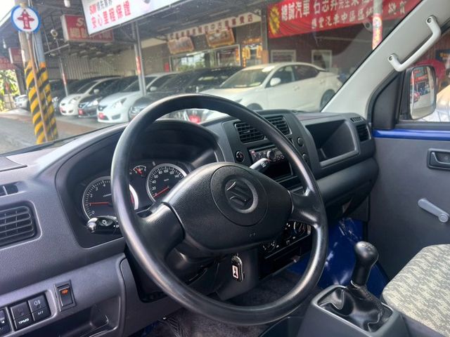 2017年2月領牌.在地一手車/賺錢工作優質好幫手.優質好車.值得你把他帶回.  第5張相片