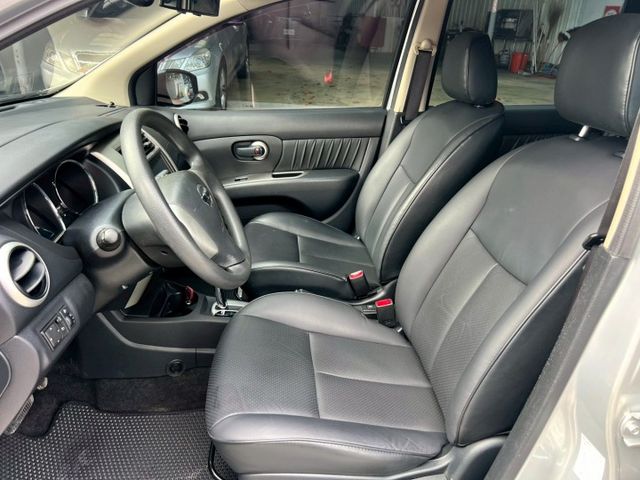 2018年型式.跨界轎旅車.一手車.恆溫.導航.倒車影像.頂級豪華/里程保證/原廠保養紀錄  第6張相片