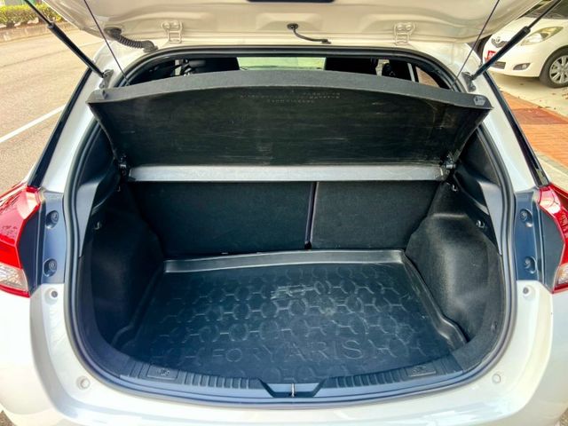 暢銷熱門鴨.最頂級頂配運動S版.一手女用.快撥換檔.車道置中.影音導航.超多配備.原廠保養紀錄.  第8張相片