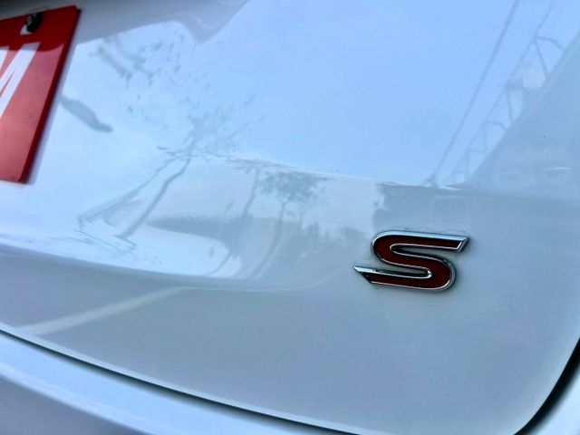 暢銷熱門鴨.最頂級頂配運動S版.一手女用.快撥換檔.車道置中.影音導航.超多配備.原廠保養紀錄.  第9張相片