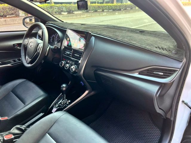 暢銷熱門鴨.最頂級頂配運動S版.一手女用.快撥換檔.車道置中.影音導航.超多配備.原廠保養紀錄.  第11張相片