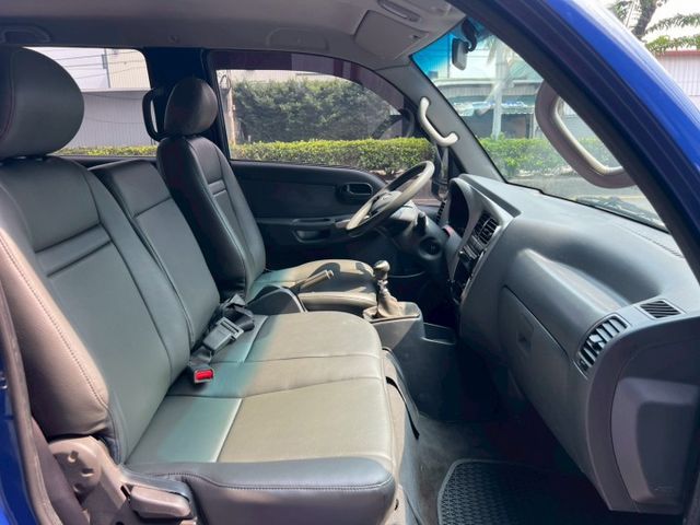 新五期暢銷柴油貨車.一手車.雙廂6人座.幫你賺大錢的好幫手/引擎乾淨無漏油.里程保證  第9張相片