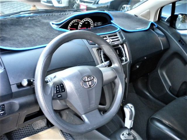 2014年領牌熱門暢銷小白鴨.G版.恆溫.氣曩.全車原鈑件.  第5張相片