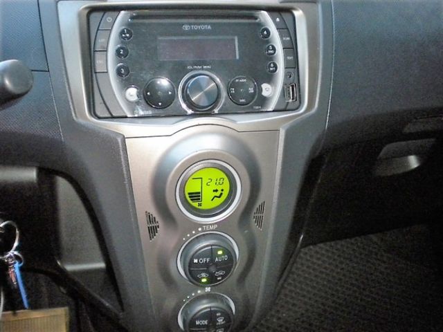 2014年領牌熱門暢銷小白鴨.G版.恆溫.氣曩.全車原鈑件.  第15張相片