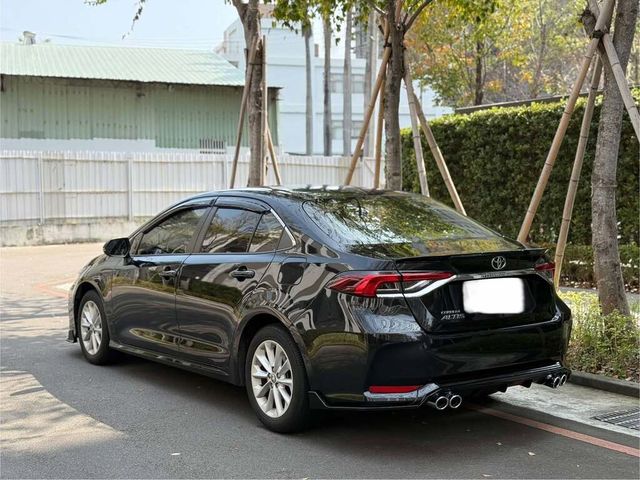 TOYOTA豐田 ALTIS  第3張相片