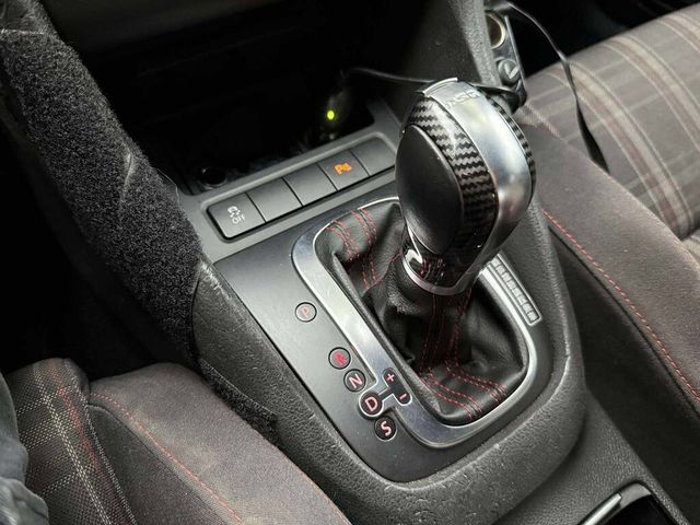VOLKSWAGEN福斯 GOLF GTI  第8張相片