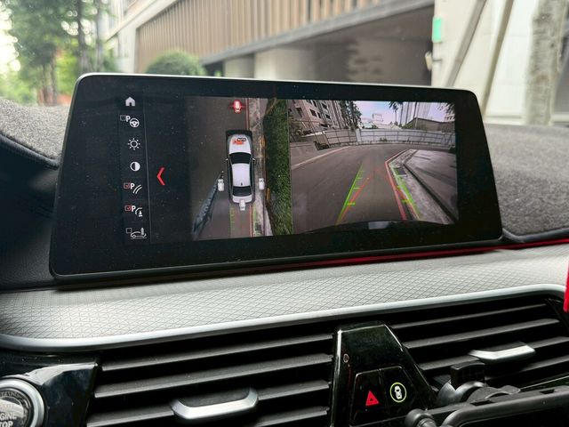 BMW寶馬 530I  第6張相片