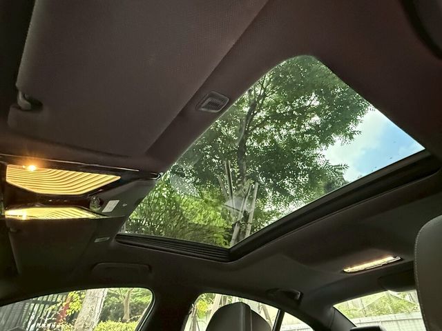 BMW寶馬 530I  第7張相片