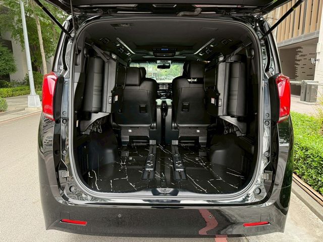 TOYOTA豐田 ALPHARD  第5張相片