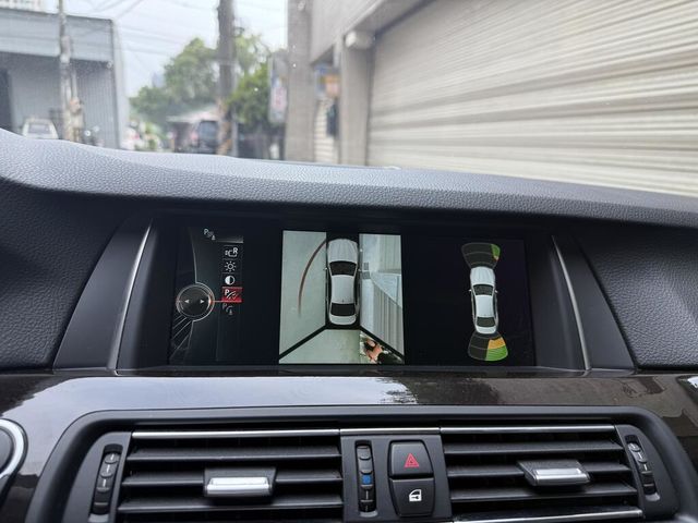 BMW寶馬 520I  第9張相片