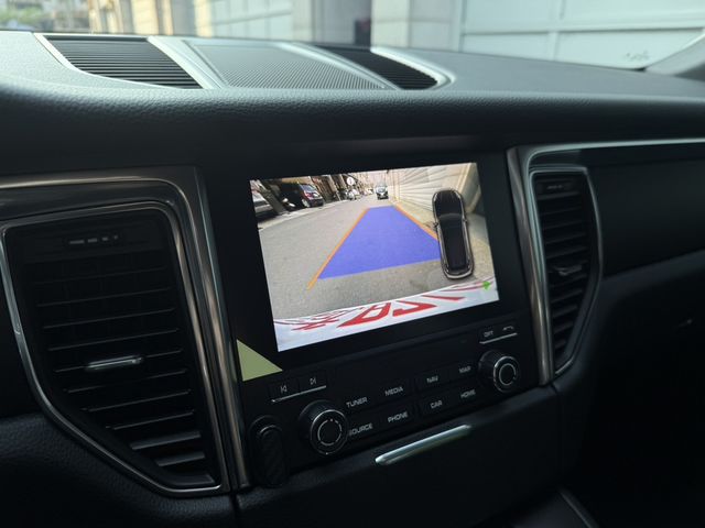 PORSCHE保時捷 MACAN  第12張相片