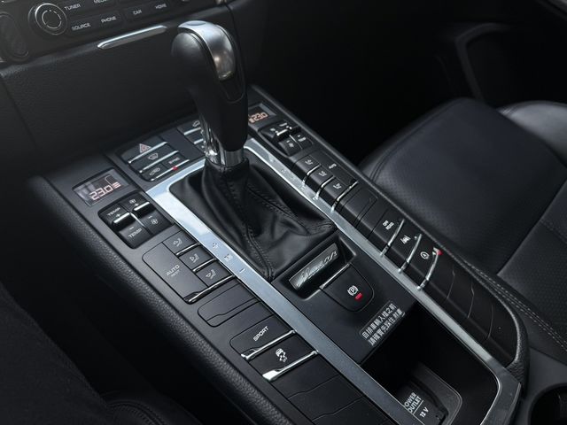 PORSCHE保時捷 MACAN  第13張相片