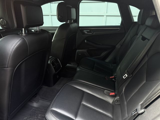 PORSCHE保時捷 MACAN  第15張相片