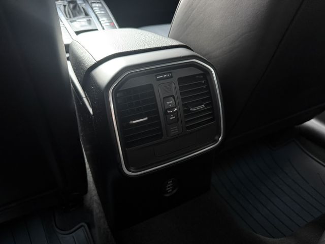 PORSCHE保時捷 MACAN  第16張相片