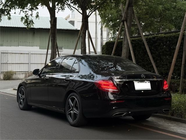 M-BENZ賓士 E300  第1張相片