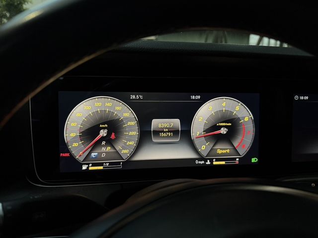 M-BENZ賓士 E300  第7張相片