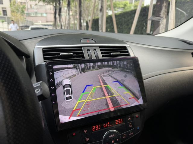 NISSAN日產 TIIDA  第9張相片