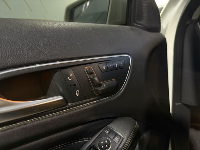 M-BENZ賓士 GLA250  第6張相片