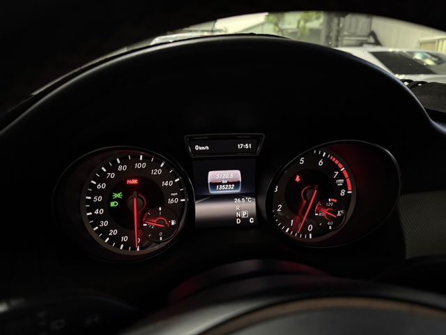 M-BENZ賓士 GLA250  第8張相片