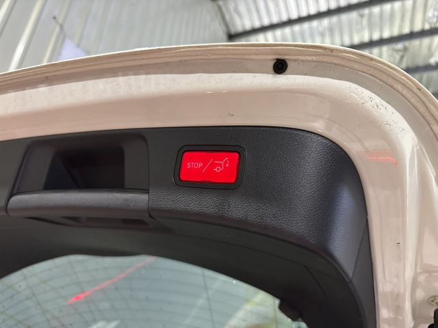 M-BENZ賓士 GLA250  第14張相片