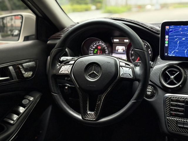 M-BENZ賓士 GLA180  第8張相片
