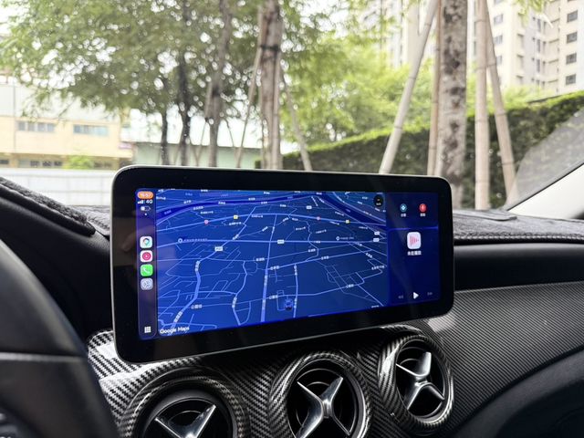 M-BENZ賓士 GLA180  第10張相片